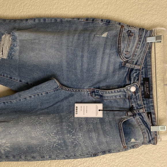 Judy Blue Distressed Denim Jeans boyfriend fit - Picture 2 of 6